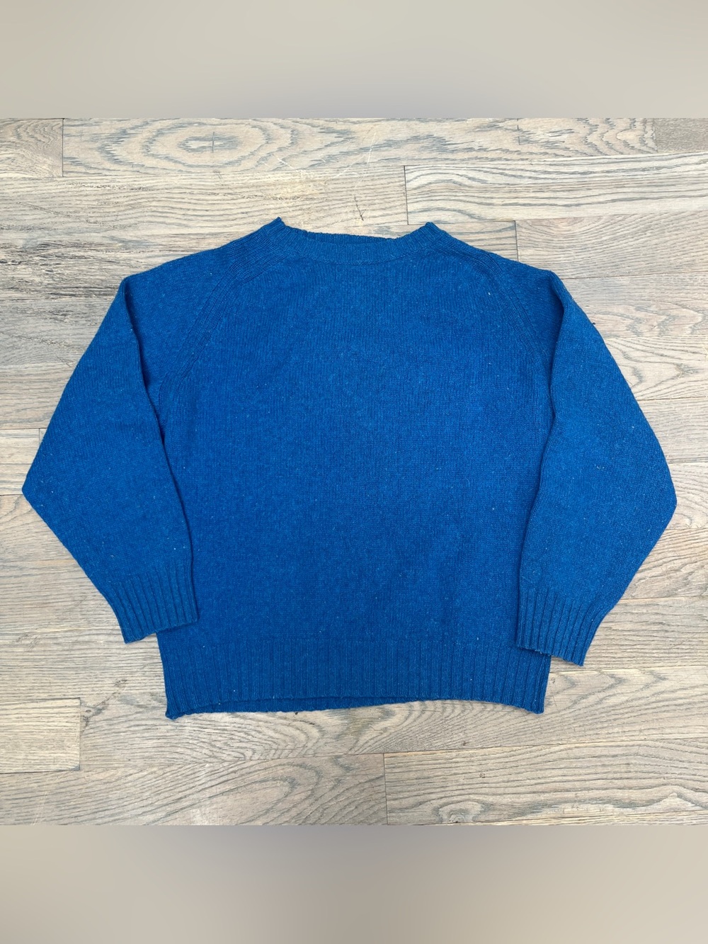 Perfect blue vintage wool blend thin sweater
